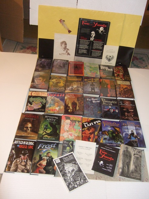 Image for OVER 30 ITEMS:Dark Ventures,Fungi Yuggoth,Black Death,Tales Lovecraft Mythos,Early Fears;Death Stalks Night,Recollections Solar Pons;Time Burial;Don?t Dream;Acolytes Cthulhu;Last Pin;Weird Shadows Over Innsmouth; Detectives;Bottled Blonde - Fedogan Bremer