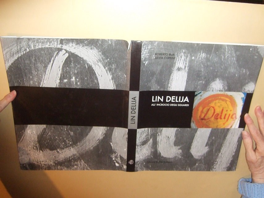 Lin Delija. All'incrocio degli sguardi ( Albanian - Italian Artist )